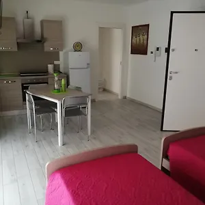 Alexa Aparthotel